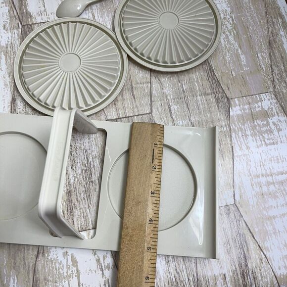 Vintage TUPPERWARE two 1323 Condiment Bowls W/Lids 812 Caddy 1550 spoon - Picture 14 of 16